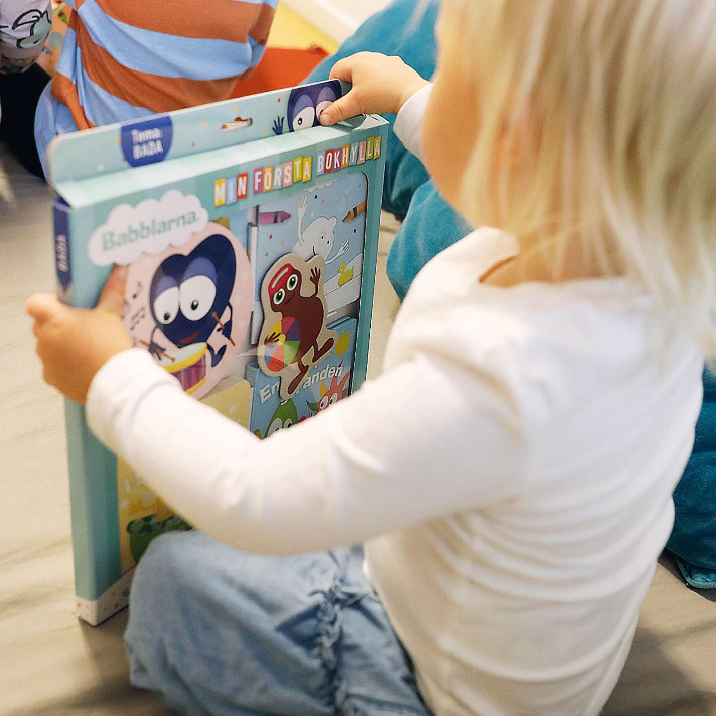 Min första bokhylla, Tema LEKA